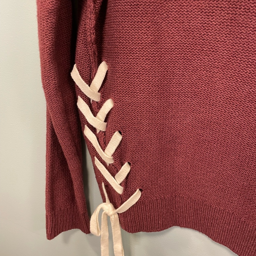 Abercrombie & Fitch maroon burgundy tie side knit sweater size small! - Picture 5 of 5
